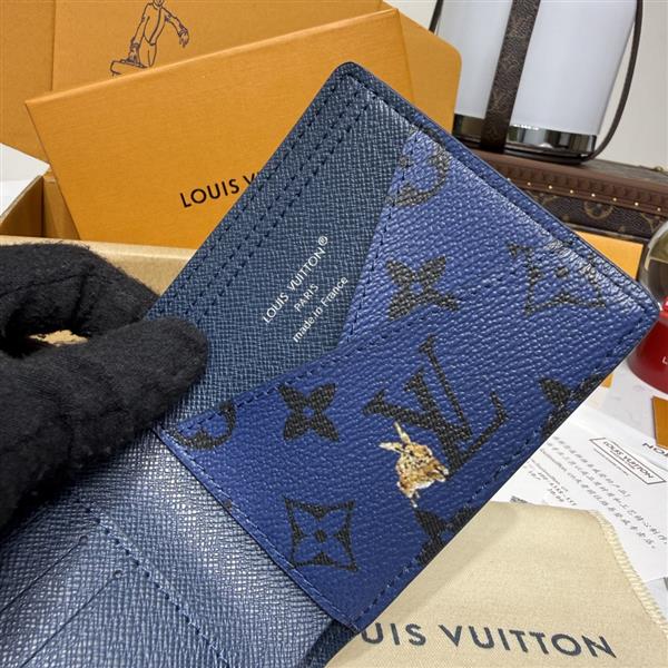 2026122105441393 270